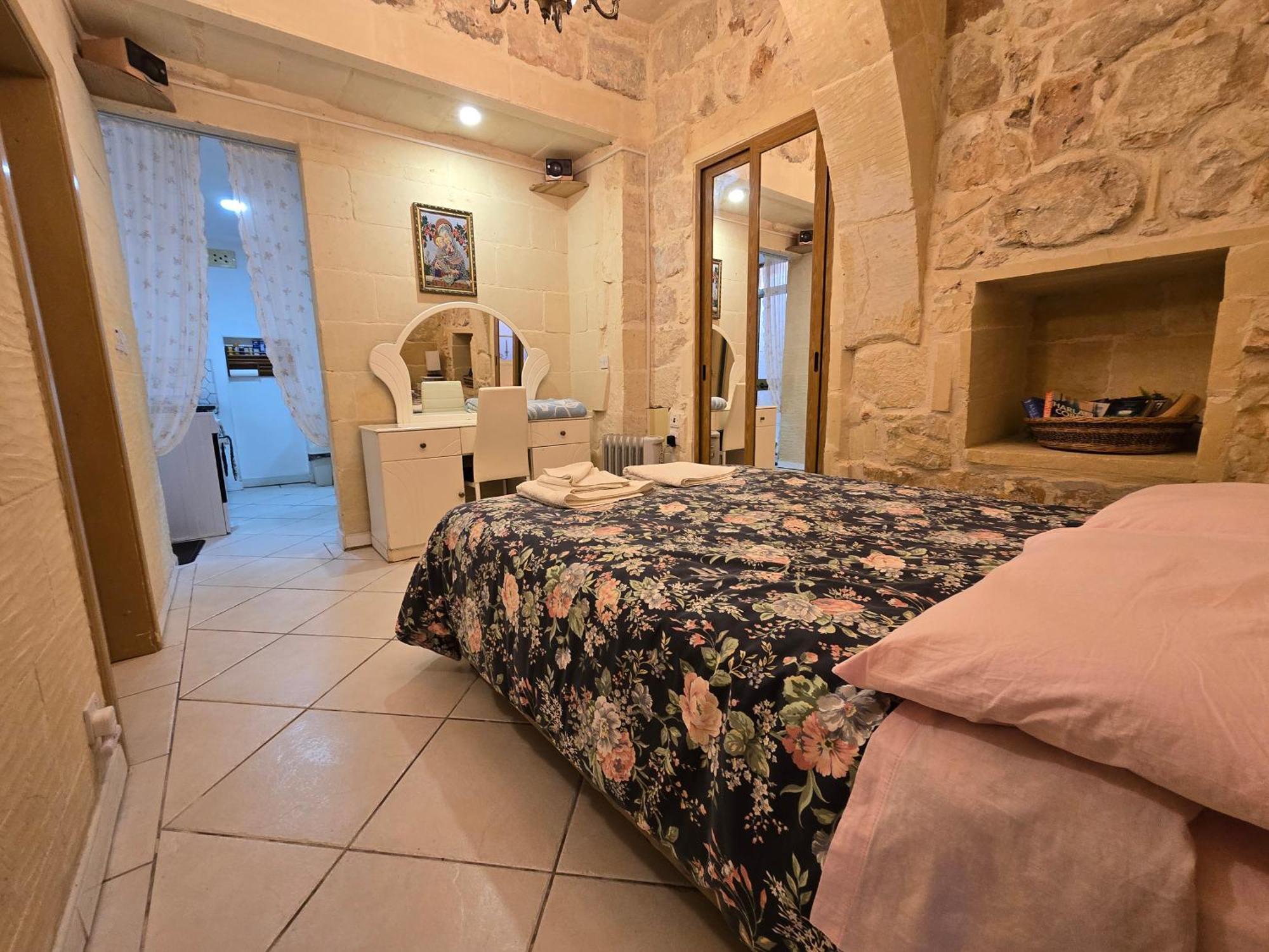 Charming Rustic Getaway In Xaghra, Gozo.アパートメント エクステリア 写真